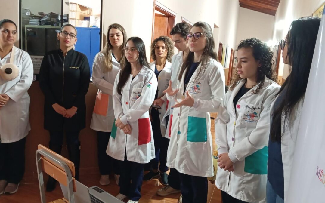Estudiantes de Medicina de la UNISUD promovieron la importancia de la lactancia materna en Colonia Canindeyú