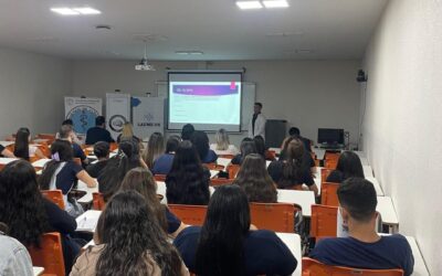 Estudiantes de Medicina de la UNISUD profundizan conocimientos sobre el manejo del Accidente Cerebrovascular en charla académica